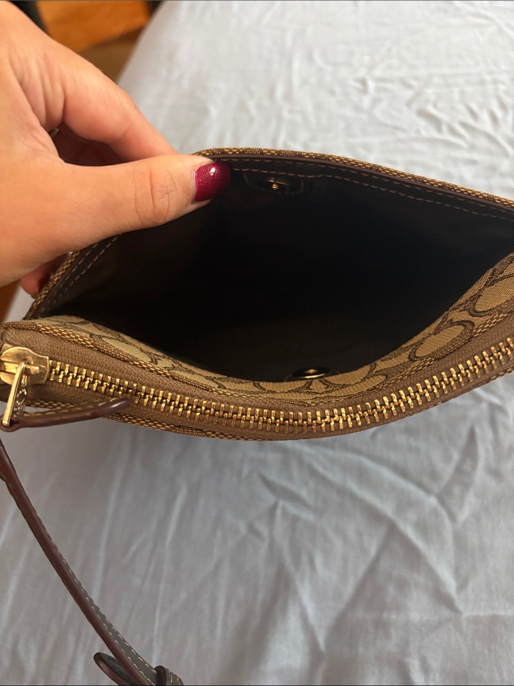 Coach Tan Signature Canvas Crossbody with Gold Hardware - Picture 6 of 11